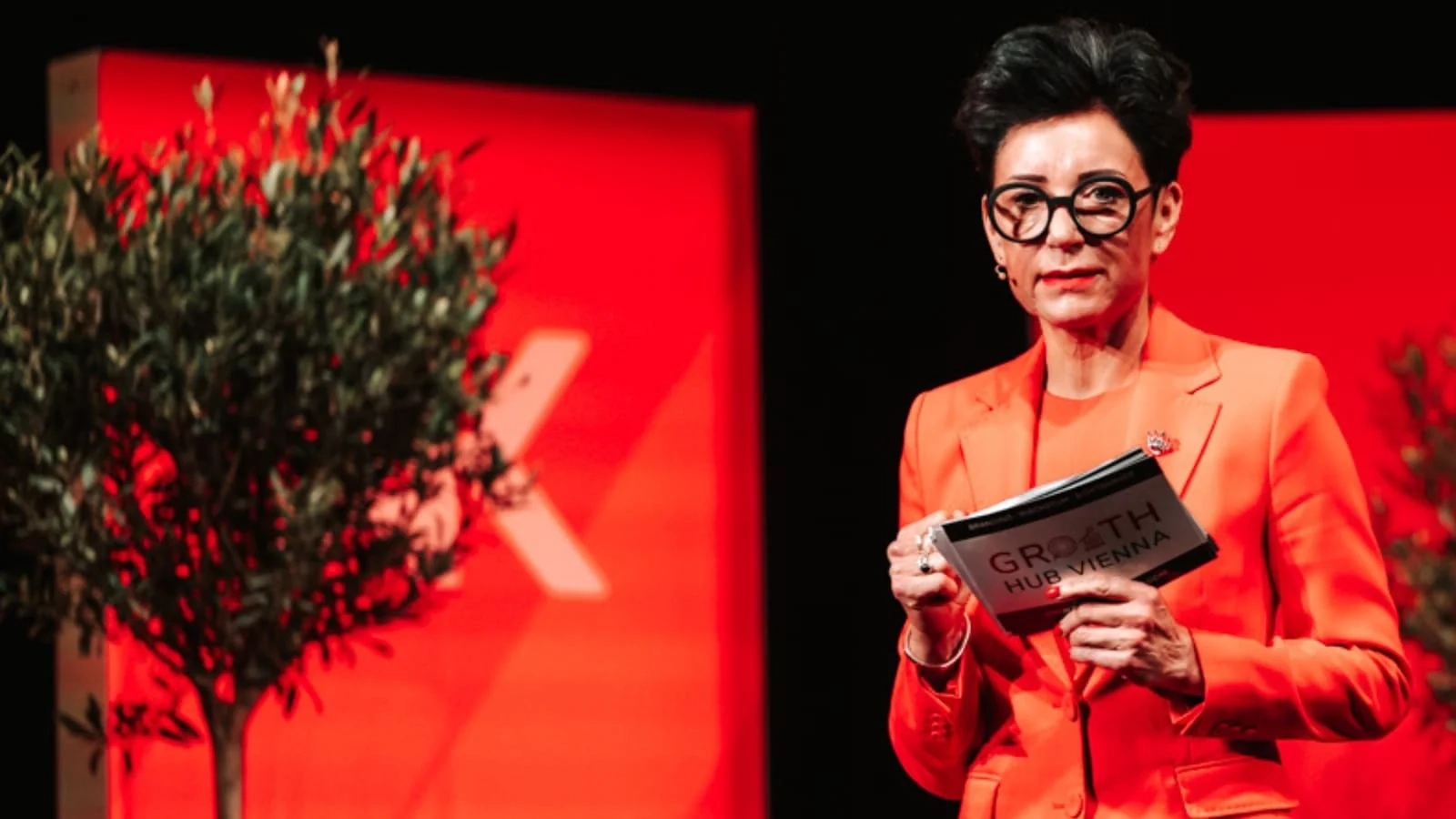 Dr. Alexandra Singer auf der Bühne